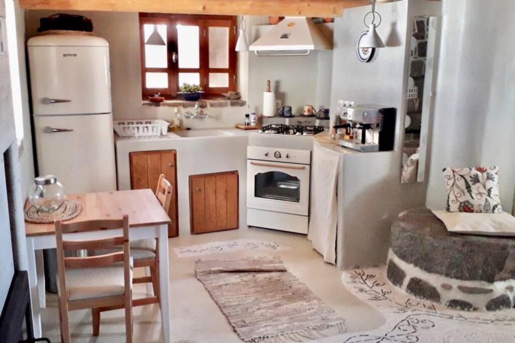 Poseidon House Villa Mandrákion Eksteriør billede